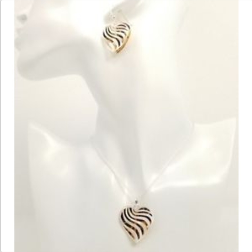 Sterling silver heart earring & necklace set